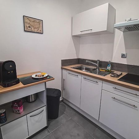 Appart Saint Cyprien + Parking Privatif Поатие Екстериор снимка